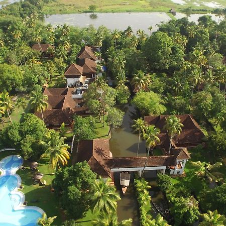 Coconut Lagoon Kumarakom- A Cgh Earth Experience Hotel Exterior foto