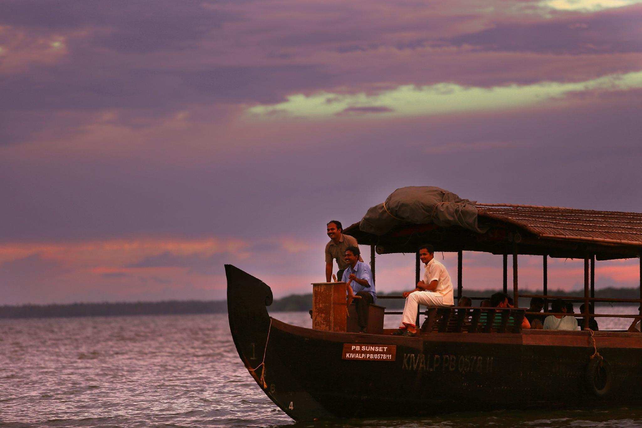 Coconut Lagoon Kumarakom- A Cgh Earth Experience Hotel Exterior foto