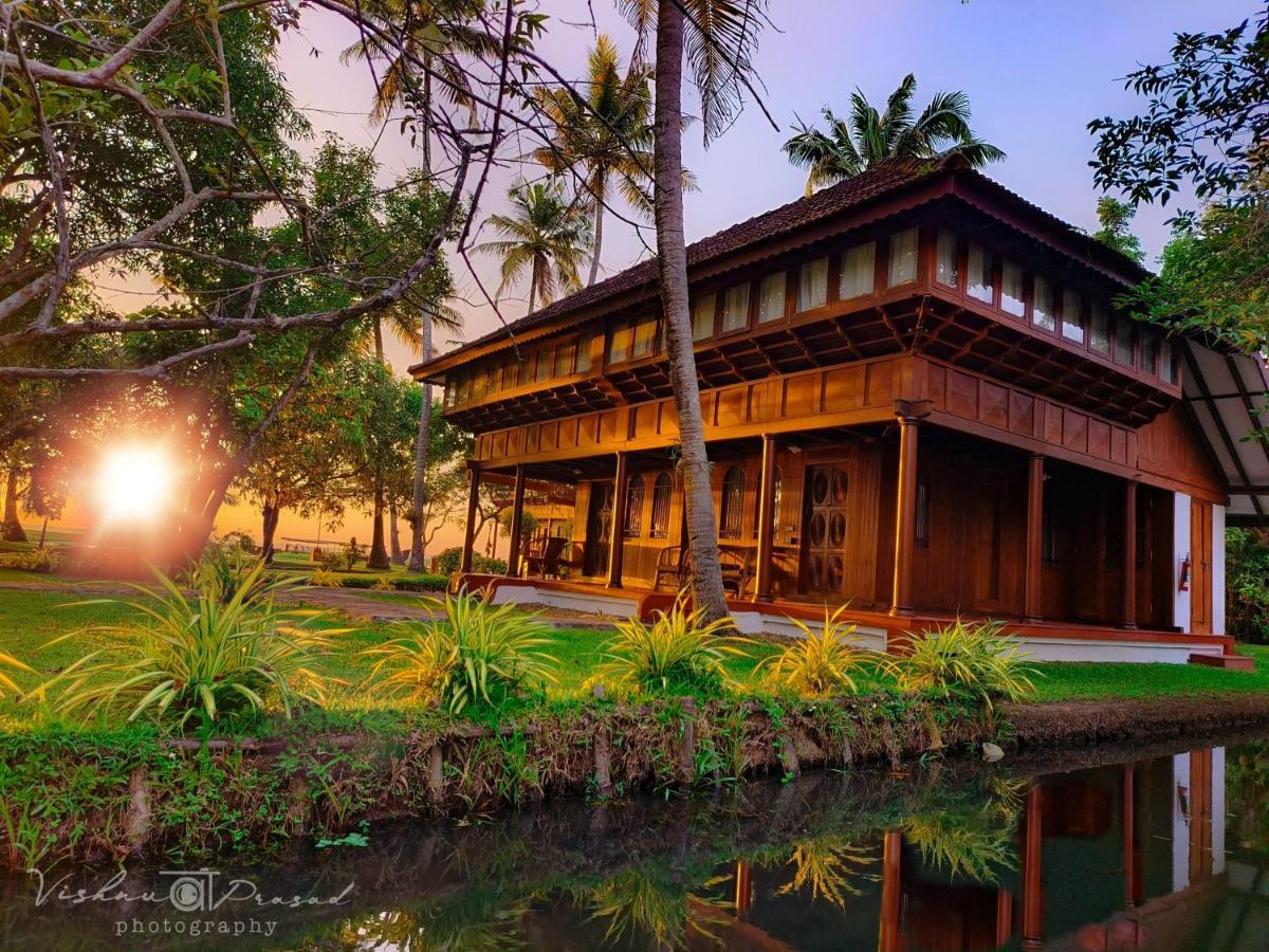 Coconut Lagoon Kumarakom- A Cgh Earth Experience Hotel Exterior foto