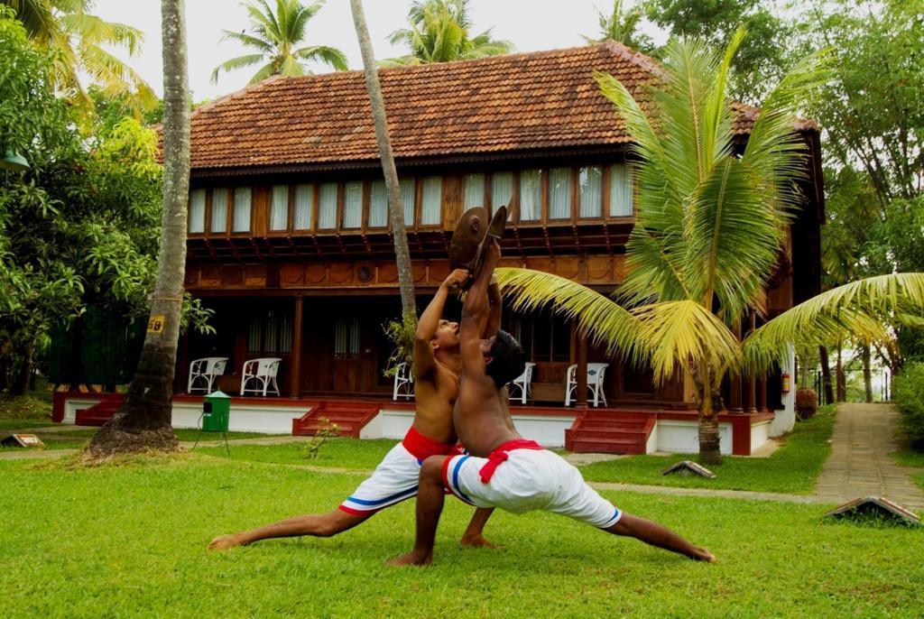 Coconut Lagoon Kumarakom- A Cgh Earth Experience Hotel Exterior foto